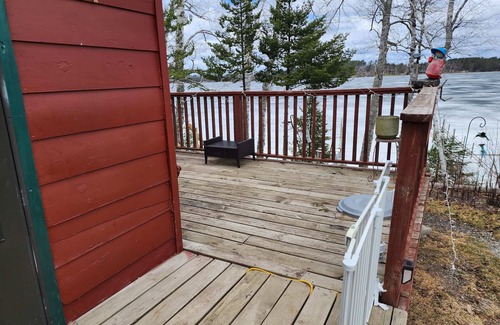 Tower Cabin | Rustic cabin -Pontoon Available for Rent-