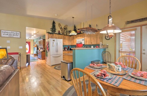 Ponderosa Trails Cabin | Rustic Cabin w/Deck ~ 4 Mi to Old Town Flagstaff!