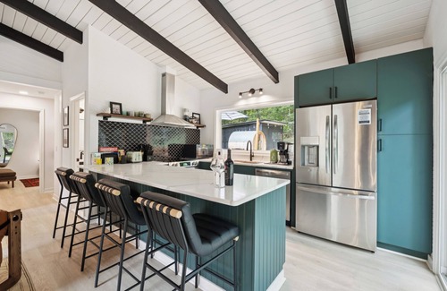 Luray Cabin | Rustic-Chic Cabin, Hot Tub, Pets, Cedar Sauna & Walk to River Outfitters