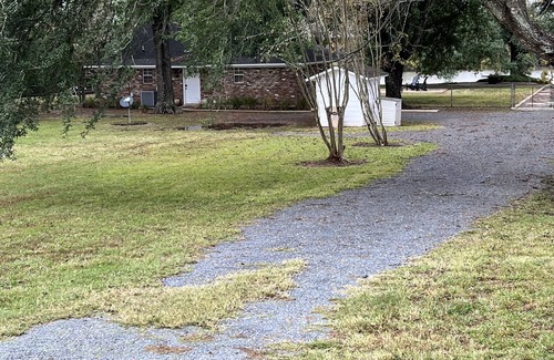 Natchez Cottage | Rustic cottage on Cane River. Perfect place to relax, fish, and enjoy the water