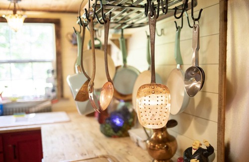 Flintstone Cottage | Rustic Fall Cottage | Pet Friendly