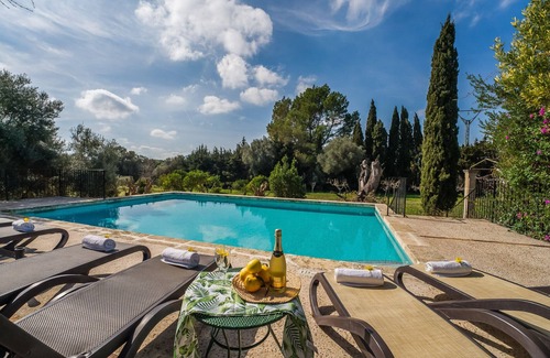 Buger Villa | Rustic Finca with Pool Cas Mut in Mallorca