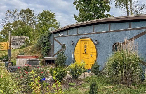 Creola Cabin | Rustic Hobbit Inspired Hocking Hills State Park 3 mi away Hot Tub Pet Friendly