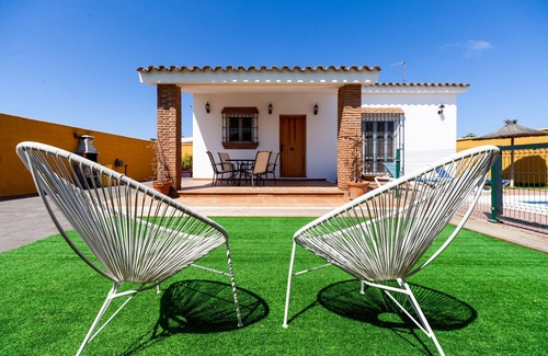 Conil de la Frontera House | Rustic Home Close to Beach with Pool, Terrace, Garden & Wi-Fi; Pets Allowed, Parking Available