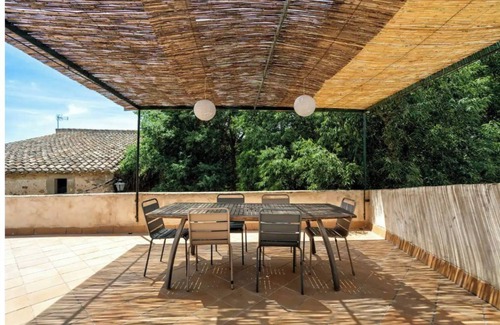 Pins House | Rustic house in a private estate in Vilopriu. Pool