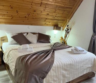 Prijeboj House | Rustic Inn River 2