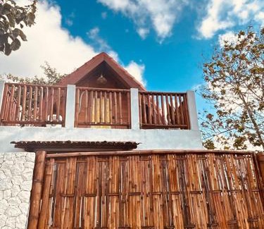 Bukit Ski Chalet | Rustic Loft Bungalow in Jimbaran
