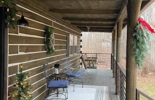 Mitchell Cabin | Rustic luxury in beautiful area near state park
