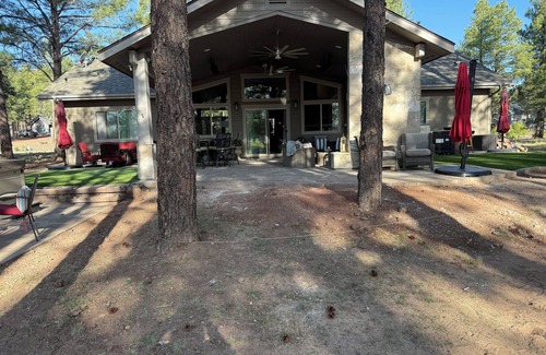 Williams House | Rustic Luxury Meets Adventure: 4BR Mountain Retreat Near Grand Canyon & Golf
