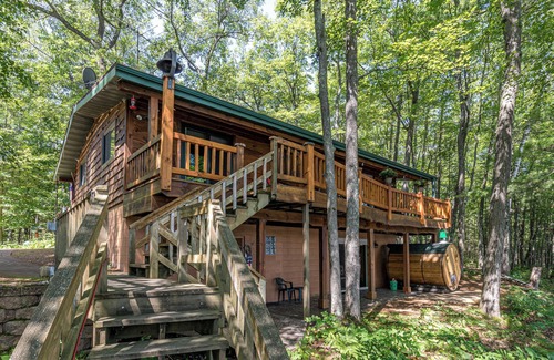 Lake Tomahawk House | Rustic Main House on Horsehead Lake with Snowmobile Access