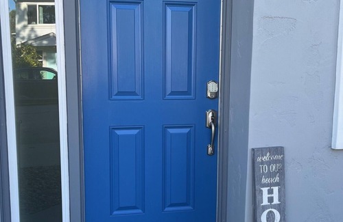 Seabright Apartment | Rustic Modern 1BR in Sunny Seabright