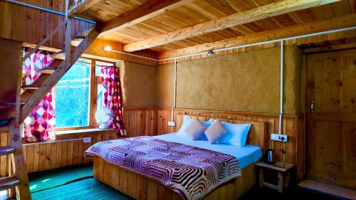 Banjar Ski Chalet | Rustic Mud House Jibhi
