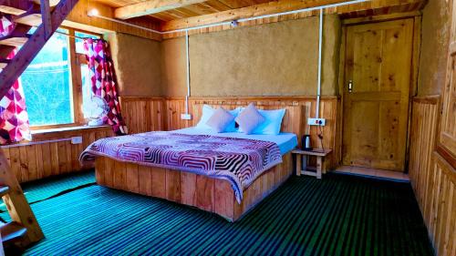 Banjar Ski Chalet | Rustic Mud House Jibhi