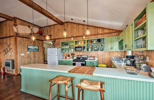 Ranger Cabin | Rustic Ranger Cabin w/Amazing Mountain Views