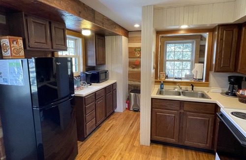 Elizabeth Cabin | Rustic, Romantic, Secluded, & Private