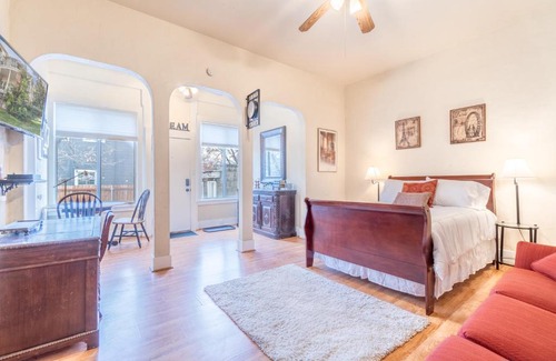 Downtown Reno House | Rustic Studio walking distance to Downtown