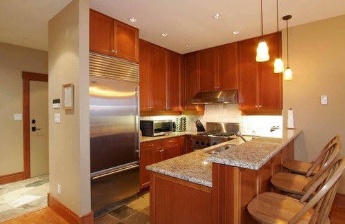 Nordic Estates House | Rustic townhouse w/mountain views & ski access