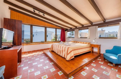 Urbanizacion S'Estanyol House | Rustic Vacation Home “Casa Punta Llarga” with Sea View