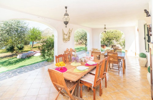Cala Liberotto Villa | Rustic Villa, Air Conditioning and Beautiful Garden
