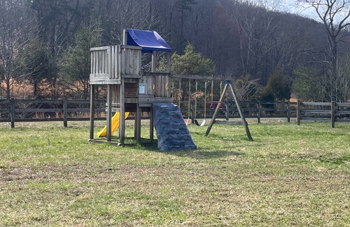 Clay City RV Rental | RV Campground at The Holler #10