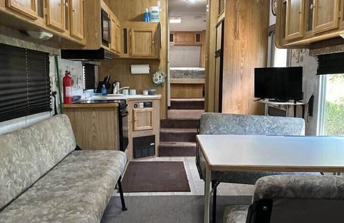 Crescent House | RV Glamping in Crescent Lake!