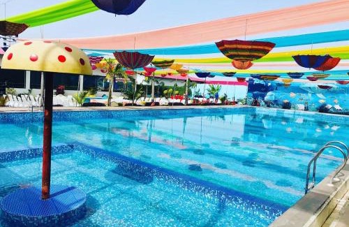 Indore Resort | Rv Pool & Club