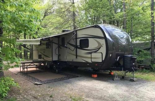 Wellsboro House | RV Site Full Hookup up to 43ft