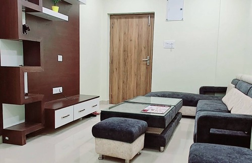 Mahmoorganj Apartment | RvINN.