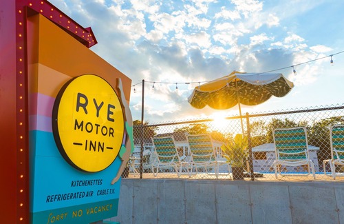 Rye Apartment | Rye Motor Inn - 1BR Bungalow House South - Ocean View