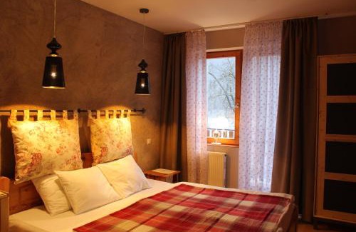 Komloska Bed & Breakfast | Sólyomvár-Lak