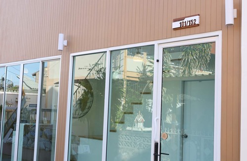 Khlong Song Ton Nun Apartment | S.P.C. Apartment by Brodderud