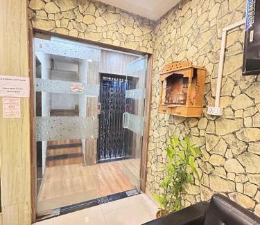 Khattalwada Hotel | S R Hotel