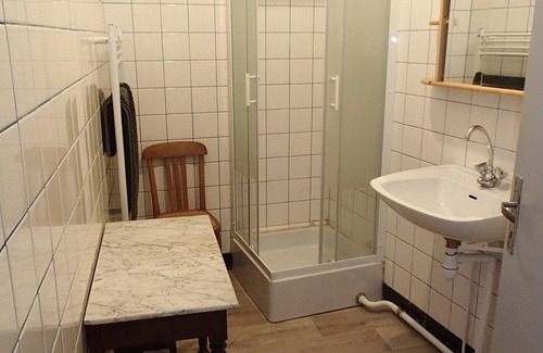 Gissac Apartment | Sabatier Apartment at the Eco-Museum – Authentic 1960s Farmhouse