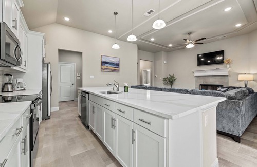 White Settlement House | Saddle Hills Settlement - 4 Cutting-edge Bedrooms