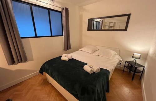 Folie-Couvrechef Apartment | Sador, Joli appt proche mémorial de Caen