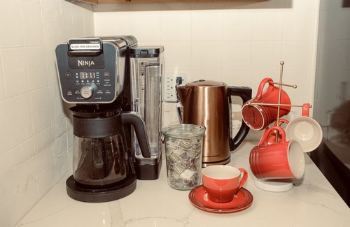 Highland Park Apartment | Safe and Secure, Charming, Clean Studio