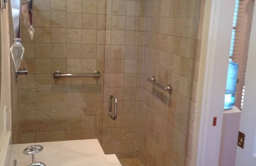 Sherman Oaks Apartment | Safe & beautiful new studio in charming Sherman Oaks neighborhood