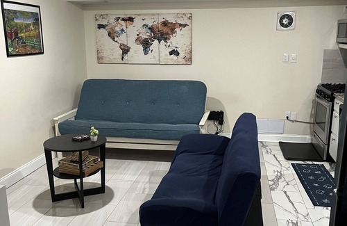 Harrison Condo | Safe Comfortable NYC & Jersey City tourist friendly Home you want to stay in!