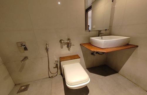 Pune Hotel | Safron Inn