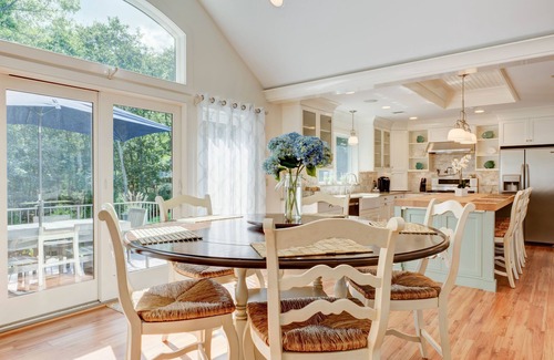 East Hampton House | Sag Harbor Getaway-Enjoy Hot Tub and Pool! Close to Town yet Quiet and Private!