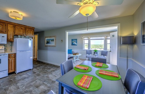 Sagamore Beach Cottage | Sagamore Beachfront Cottage Escape