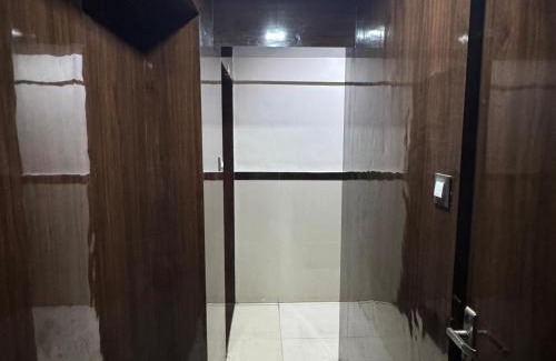 Thane West Hotel | Sai Residency & Dormitory