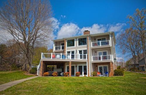 Huddleston House | Sail Away