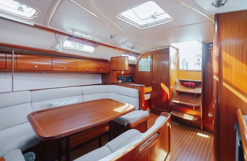 Albufeira Boat Rental | Sail into Serenity: Discover Albufeira's Charm aboard Our Elegant Sailboat