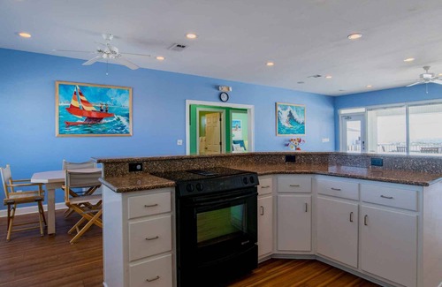 Villa Segunda House | Sailfish | Across from Beach, Gorgeous Views!