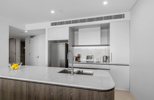 Shell Cove Apartment | Sailview Escape - A Tranquil Marina Hideaway