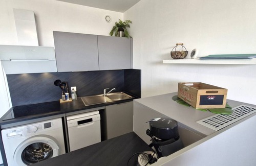 Saint-Georges-de-Didonne Apartment | Saint Georges de Didonne - FULL SEA VIEW for this STUDIO CABIN facing the beach