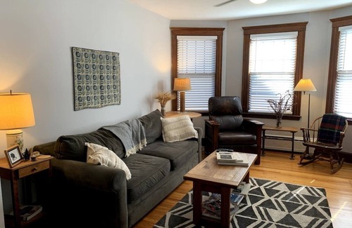 Salem Condo | Salem charmer - 1BD close to downtown