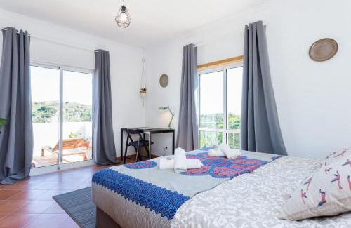 Figueira Villa | Salema Family Home