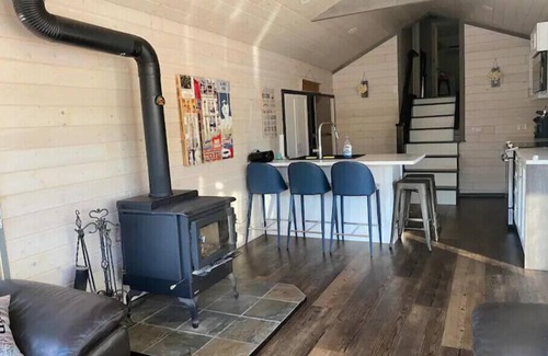 Irondale Cottage | Salerno Lake Hiden Gem